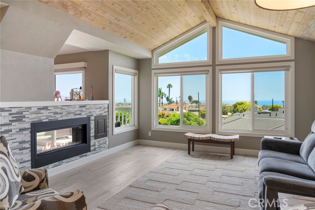 24532 Moonfire Drive, Dana Point CA: https://media.crmls.org/medias/734f657c-7183-4aaf-b72b-c082b848fe28.jpg