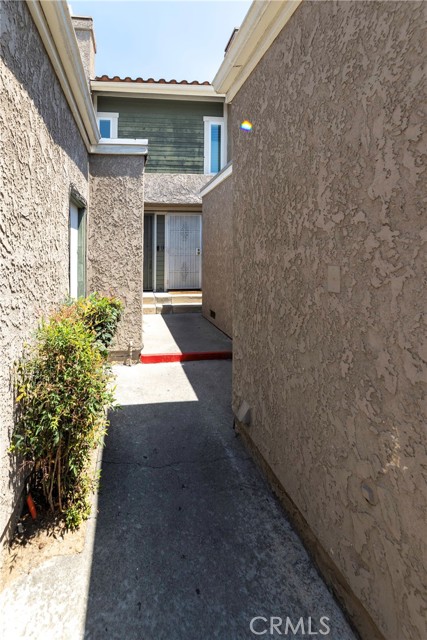 217 W Mountain View Avenue, La Habra CA: https://media.crmls.org/medias/73500eda-dfc9-4b1e-9494-40321b98fac1.jpg