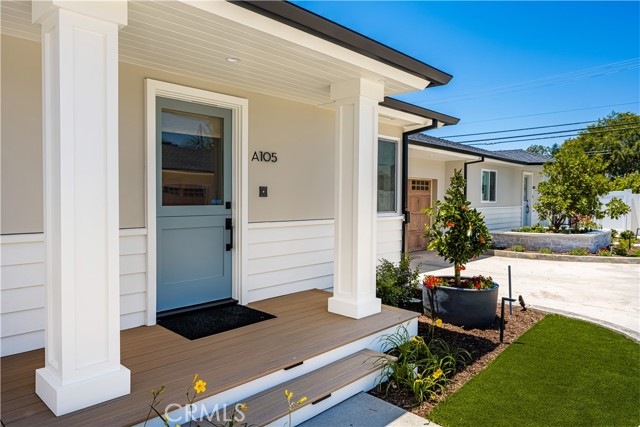 2134 Orange Avenue, Costa Mesa CA: https://media.crmls.org/medias/73506cd5-2828-41ac-8d47-2fb36063f7c9.jpg