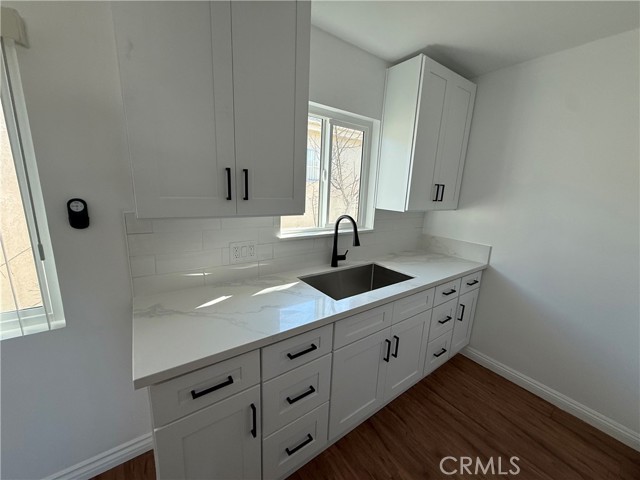 Detail Gallery Image 4 of 15 For 7159 Greeley Street #F,  Tujunga,  CA 91042 - 2 Beds | 1 Baths