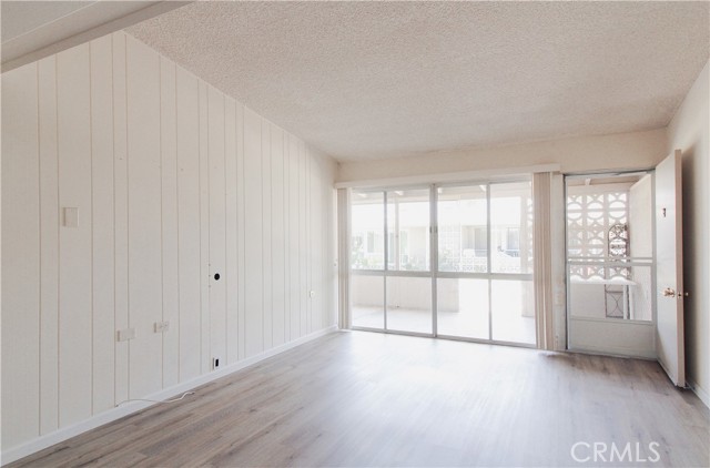 Detail Gallery Image 12 of 21 For 13061 Oak Hills Dr 221b,  Seal Beach,  CA 90740 - 1 Beds | 1 Baths