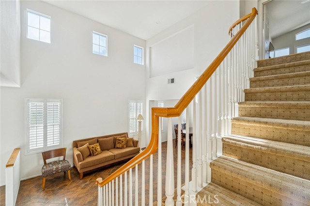 Detail Gallery Image 16 of 44 For 22939 Raintree, Saugus,  CA 91390 - 4 Beds | 3 Baths