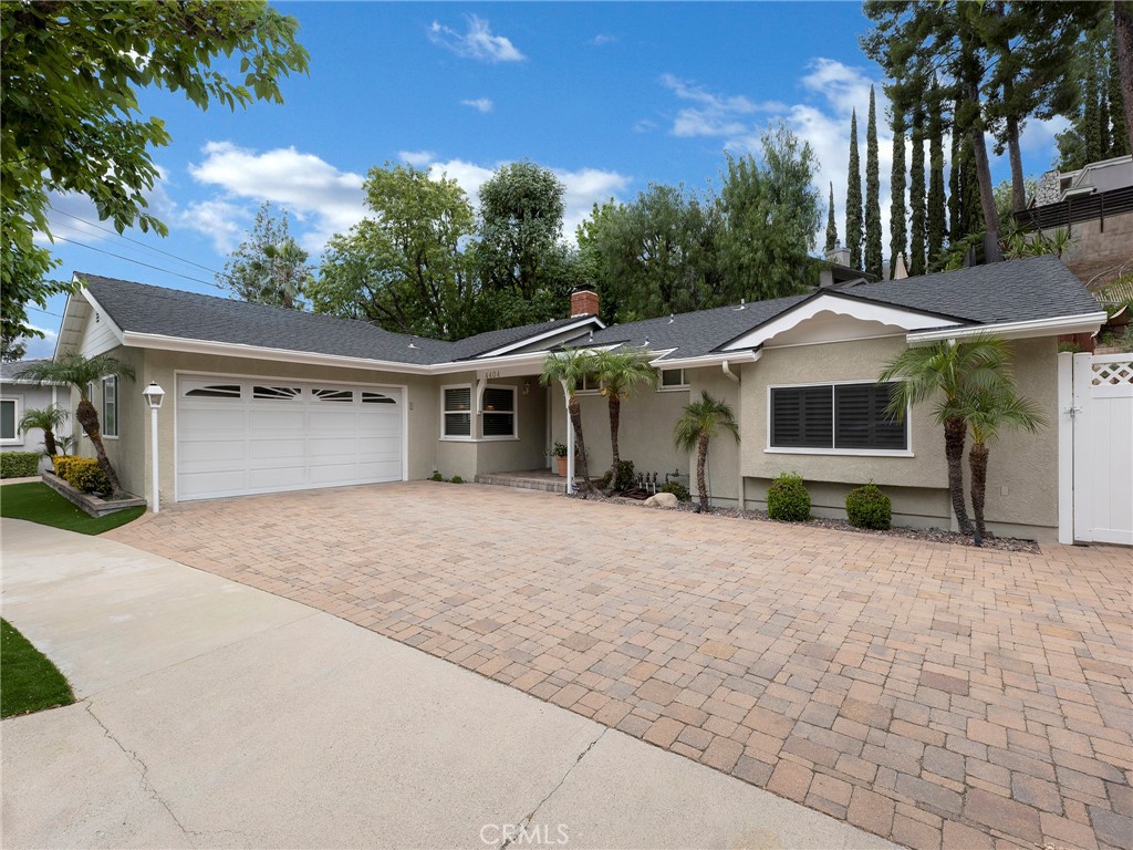 4404 Canoga Drive
