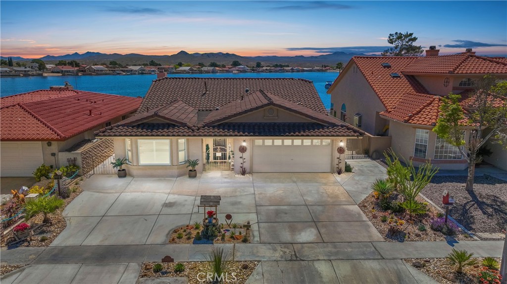 27629 Silver Lakes Parkway, Helendale, CA 92342