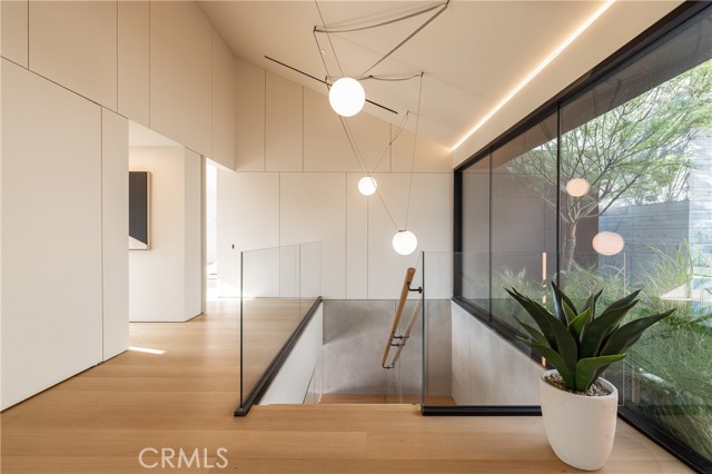1000 Oriole Drive, Laguna Beach CA: https://media.crmls.org/medias/7352a2ea-5ed8-4df5-802f-bef3b3e0d0d3.jpg