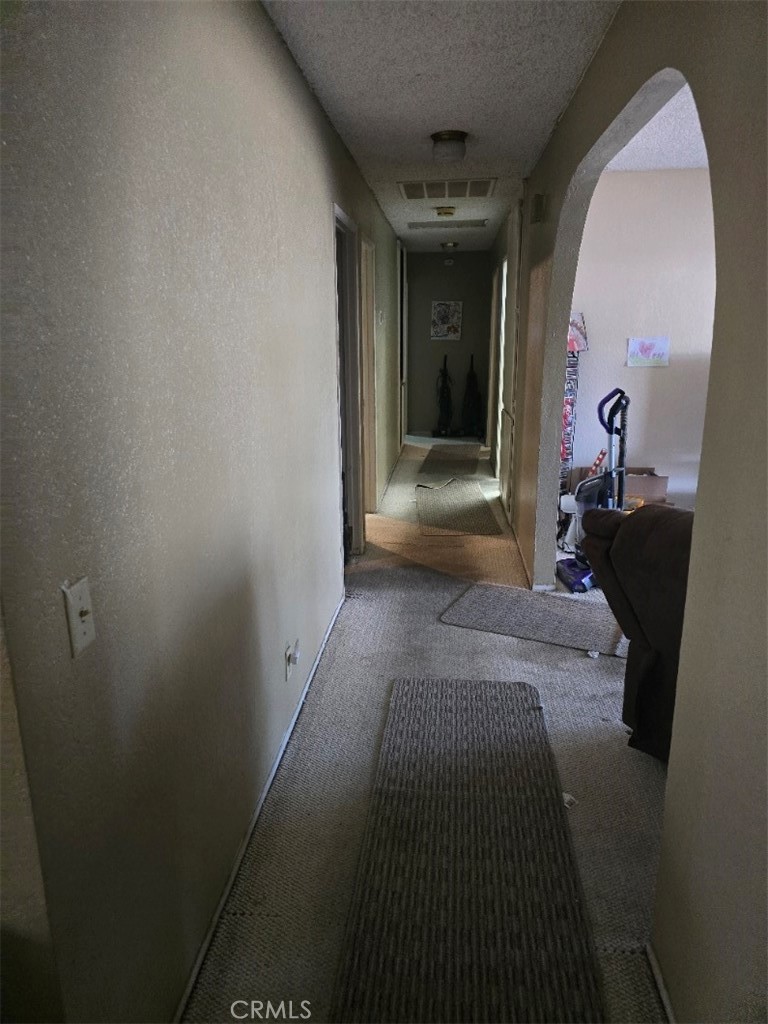 https://media.crmls.org/medias/7352e591-0783-4ba7-b5d4-39a48f76a3df.jpg?preset=X-Large
