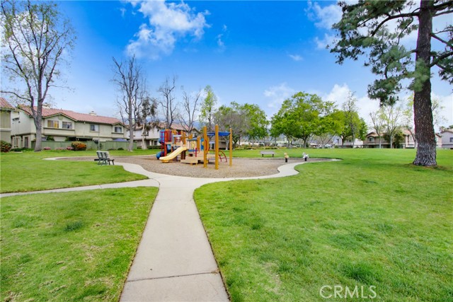 8353 Sunset Trail Place, Rancho Cucamonga CA: https://media.crmls.org/medias/73533cf0-690e-432f-8a6d-deef7db9ff2e.jpg