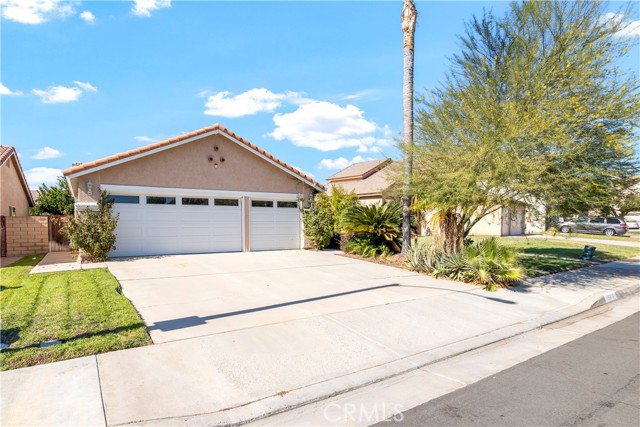 Detail Gallery Image 3 of 38 For 15615 Las Posas Dr, Moreno Valley,  CA 92551 - 3 Beds | 2 Baths