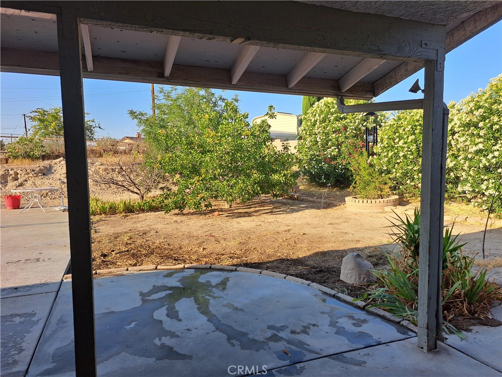 https://media.crmls.org/medias/73543f0f-0f09-4033-8698-28b5fada614b.jpg?preset=X-Large