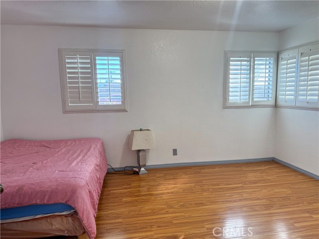 Detail Gallery Image 9 of 34 For 44665 95th, Lancaster,  CA 93535 - 3 Beds | 1 Baths