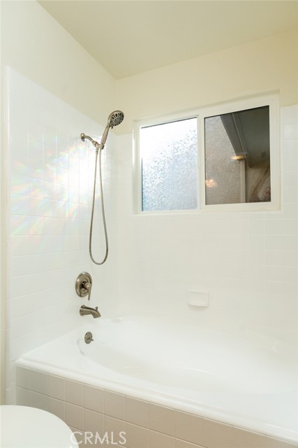 Detail Gallery Image 21 of 31 For 12421 Ramona, Hawthorne,  CA 90250 - 3 Beds | 3 Baths