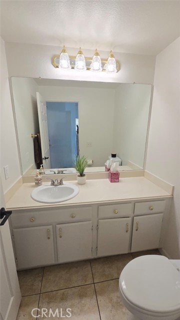 Detail Gallery Image 25 of 35 For 10387 Crossing Green Cir, Moreno Valley,  CA 92557 - 4 Beds | 2/1 Baths