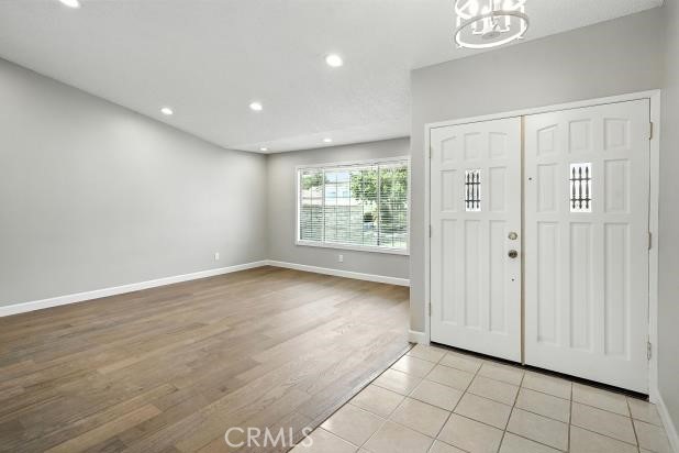 Detail Gallery Image 3 of 29 For 28620 Kathleen Ave, Saugus,  CA 91390 - 3 Beds | 2 Baths