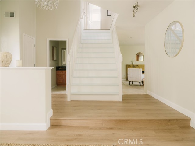 Detail Gallery Image 9 of 51 For 14781 Briarcliff Pl, Tustin,  CA 92780 - 3 Beds | 2/1 Baths