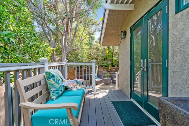 2213 Valley Drive, Manhattan Beach, California 90266, 4 Bedrooms Bedrooms, ,3 BathroomsBathrooms,Residential,Sold,Valley,SB22167937