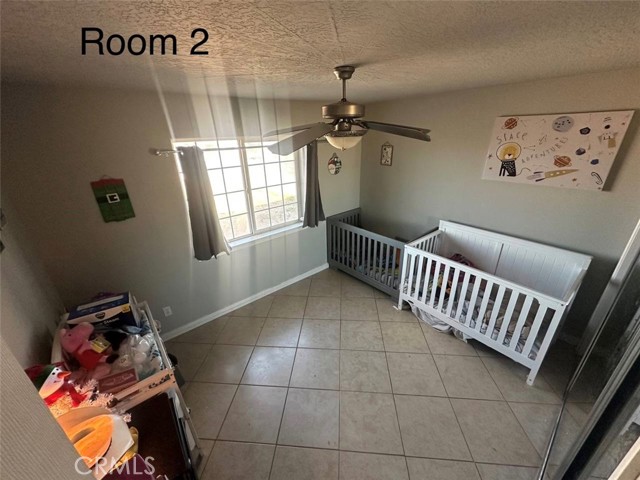 16271 Nisqualli, Victorville CA: https://media.crmls.org/medias/7357ab81-9cb0-4b71-9817-54c1d9786f8d.jpg