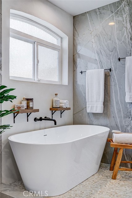 Detail Gallery Image 53 of 75 For 104 Saint Joseph Ave, Long Beach,  CA 90803 - 5 Beds | 3 Baths