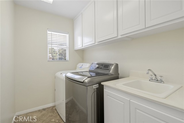 Detail Gallery Image 28 of 39 For 25418 Singleleaf St, Corona,  CA 92883 - 5 Beds | 3/1 Baths