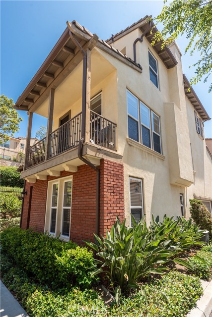 Detail Gallery Image 2 of 34 For 216 Tall Oak, Irvine,  CA 92603 - 3 Beds | 3/1 Baths
