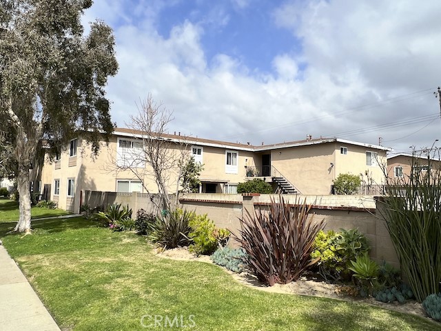 994 Valencia St, Costa Mesa, CA 92626