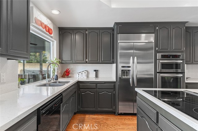 18200 Sandringham Court, Porter Ranch CA: https://media.crmls.org/medias/7359abd8-9d4b-418c-a0c3-82c597f1c6fd.jpg