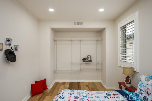 8315 Kendall Drive, Huntington Beach CA: https://media.crmls.org/medias/735a9382-005e-4f7d-80ef-ae8a18953a5d.jpg