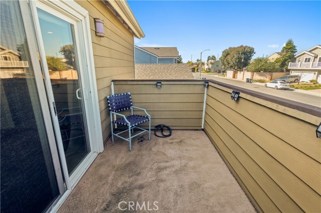 Detail Gallery Image 33 of 43 For 706 Oceanhill, Huntington Beach,  CA 92648 - 3 Beds | 2/1 Baths