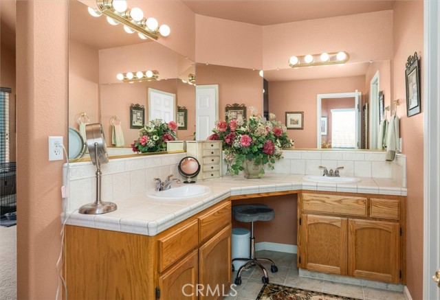 Detail Gallery Image 21 of 62 For 45740 Green Lake Ct, Coarsegold,  CA 93614 - 4 Beds | 3 Baths