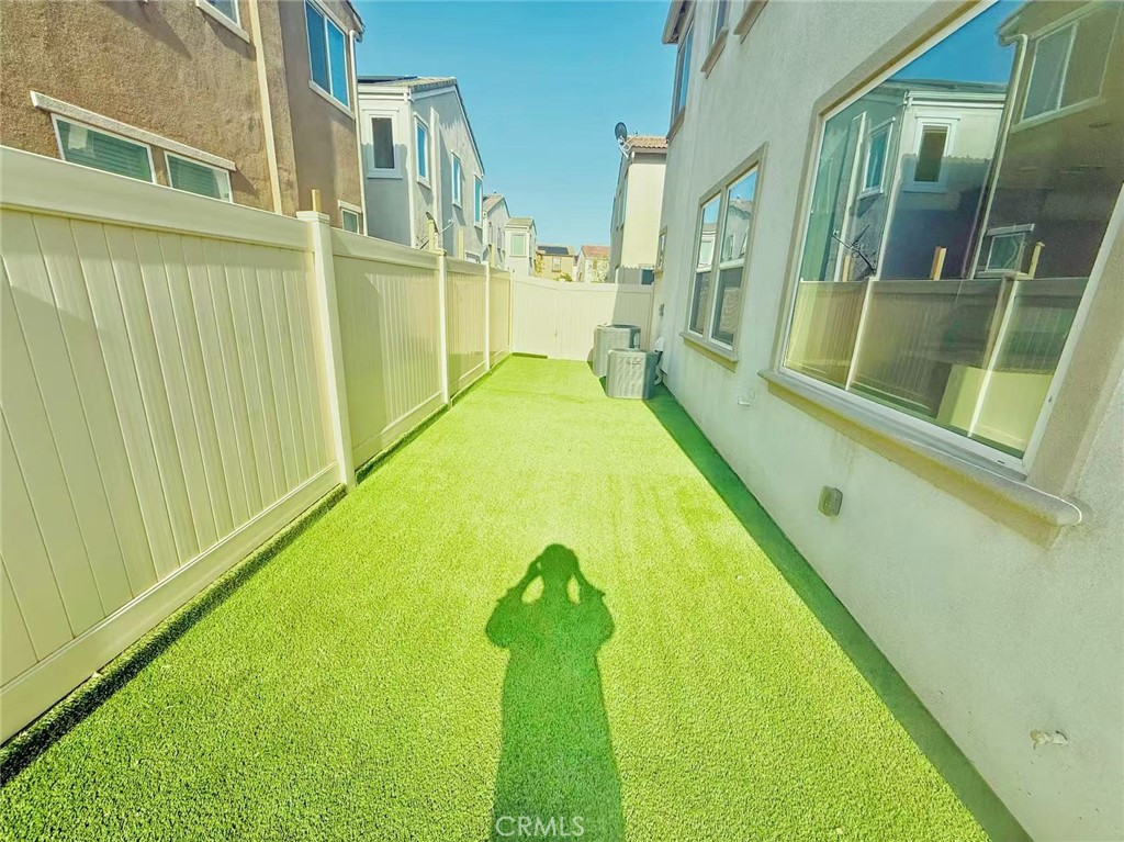 MLS #OC25094836 img 32