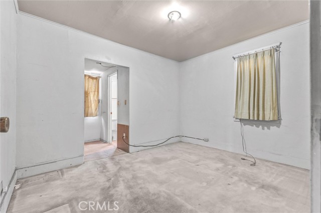 939 White Knoll Drive, Los Angeles CA: https://media.crmls.org/medias/735b4481-6956-403e-a803-edb0c2de4525.jpg