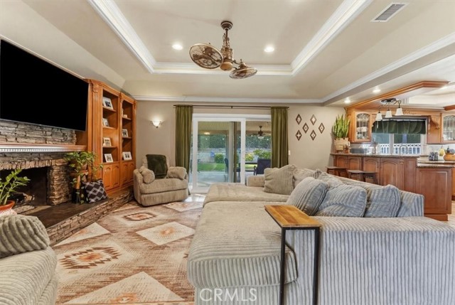 Detail Gallery Image 9 of 46 For 1931 Eloise Way, Upland,  CA 91784 - 4 Beds | 2 Baths