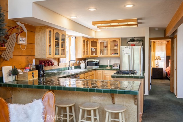42816 Monterey Street, Big Bear Lake CA: https://media.crmls.org/medias/735c4f62-5263-480e-9746-05087983d765.jpg