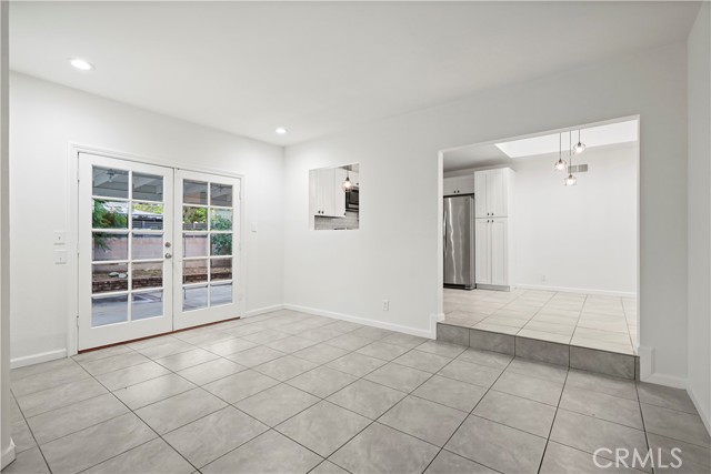 Detail Gallery Image 5 of 18 For 14746 Jaguar, –,  CA 91345 - 3 Beds | 2 Baths