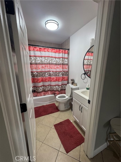 Detail Gallery Image 3 of 7 For 148 W 61 St, Los Angeles,  CA 90003 - 3 Beds | 2 Baths