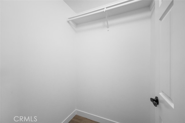 645 Chestnut Avenue, Long Beach CA: https://media.crmls.org/medias/735d48a8-21de-4feb-97f5-e03781e34fc9.jpg