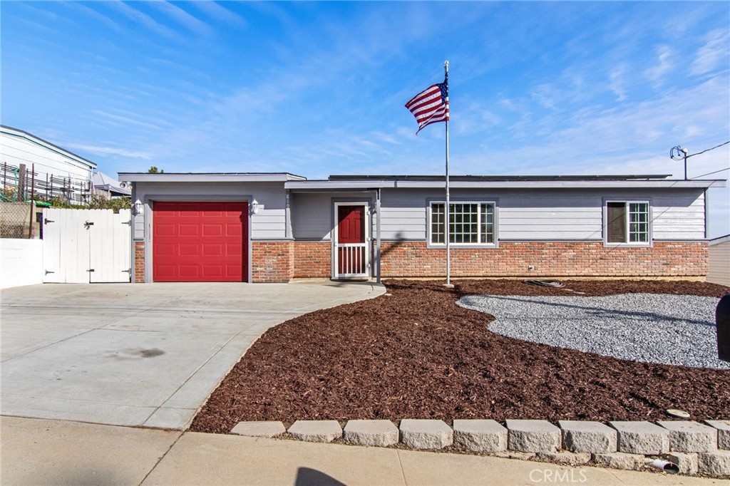 819 Capistrano Drive