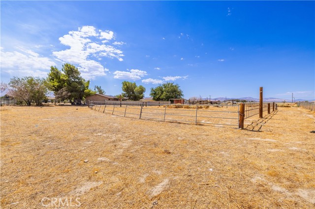 Detail Gallery Image 38 of 44 For 38617 95th St, Palmdale,  CA 93591 - 3 Beds | 2 Baths