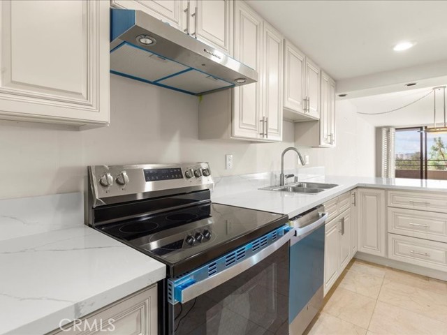 Detail Gallery Image 5 of 29 For 4314 Marina City Drive #116,  Marina Del Rey,  CA 90290 - 3 Beds | 2 Baths