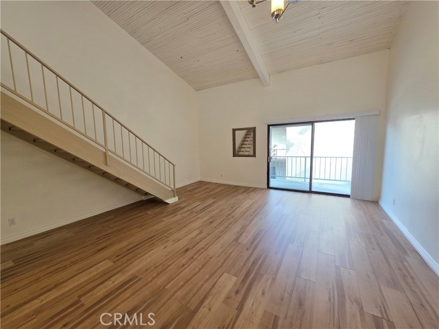 Detail Gallery Image 6 of 16 For 5460 White Oak Ave #H310,  Encino,  CA 91316 - 1 Beds | 1/1 Baths