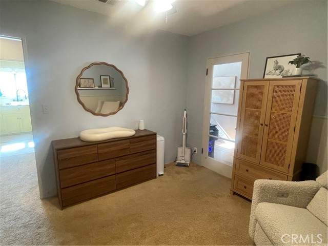 4586 Sunnyside Drive, Riverside CA: https://media.crmls.org/medias/7360f88a-6b78-4f01-bb5f-8836526edae1.jpg