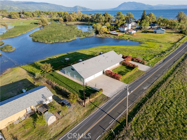 2260 Lakeshore Blvd, Upper Lake CA: https://media.crmls.org/medias/73618cc3-d0bf-4028-a15e-606ee667ae47.jpg