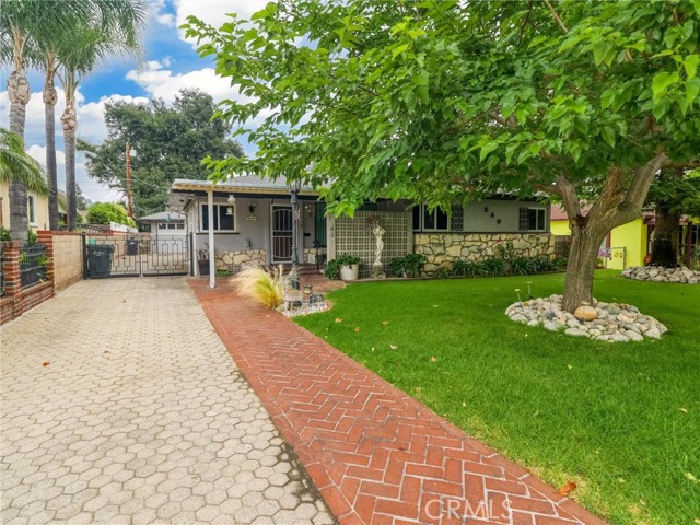 540 Hacienda Drive, Monrovia CA: https://media.crmls.org/medias/736239b6-95f8-4d67-9daf-de8901869d8a.jpg