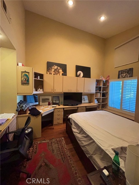 Detail Gallery Image 13 of 28 For 715 N Lariat, Long Beach,  CA 90815 - 3 Beds | 3 Baths