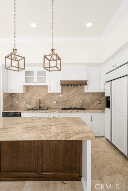 81 Chandon, Newport Coast CA: https://media.crmls.org/medias/73629a1b-b306-4e2e-a646-a7fbf3778e33.jpg