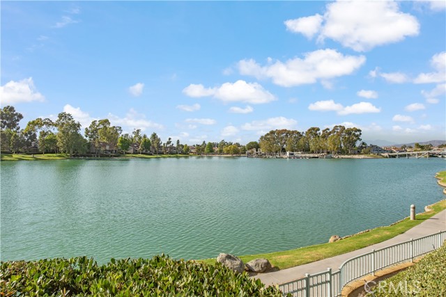 51 Lakefront Unit: 31