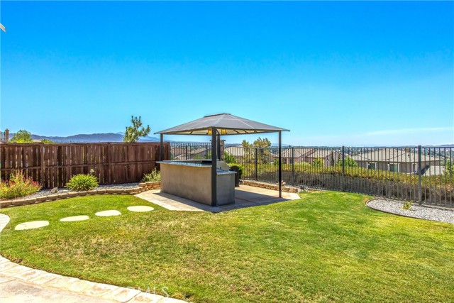 33411 Miners Drive, Yucaipa CA: https://media.crmls.org/medias/73630d8d-a49d-4054-91d1-37fd0c18b79a.jpg