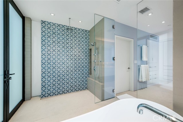 2821 Alma Avenue, Manhattan Beach CA: https://media.crmls.org/medias/7363bcbe-d243-445d-8ae3-43cf4ceadbec.jpg