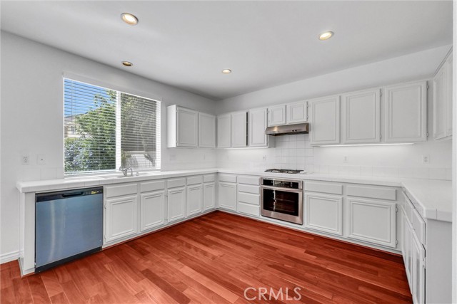 15 Birchwood, Irvine CA: https://media.crmls.org/medias/7363ec66-65c2-4b18-acd8-ba2b24b2550a.jpg
