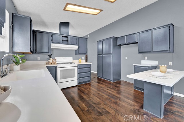 Detail Gallery Image 40 of 43 For 21276 White Pine Dr #16,  Tehachapi,  CA 93561 - 3 Beds | 2 Baths