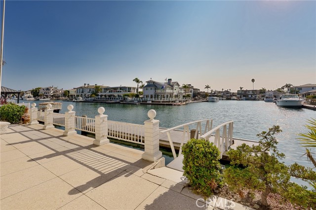 Detail Gallery Image 19 of 20 For 16471 Malden Cir, Huntington Beach,  CA 92649 - 3 Beds | 3 Baths